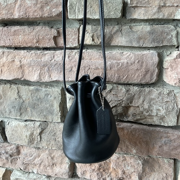 Coach Handbags - Vintage Coach Black Leather Littleton Shoulder Bag 4144